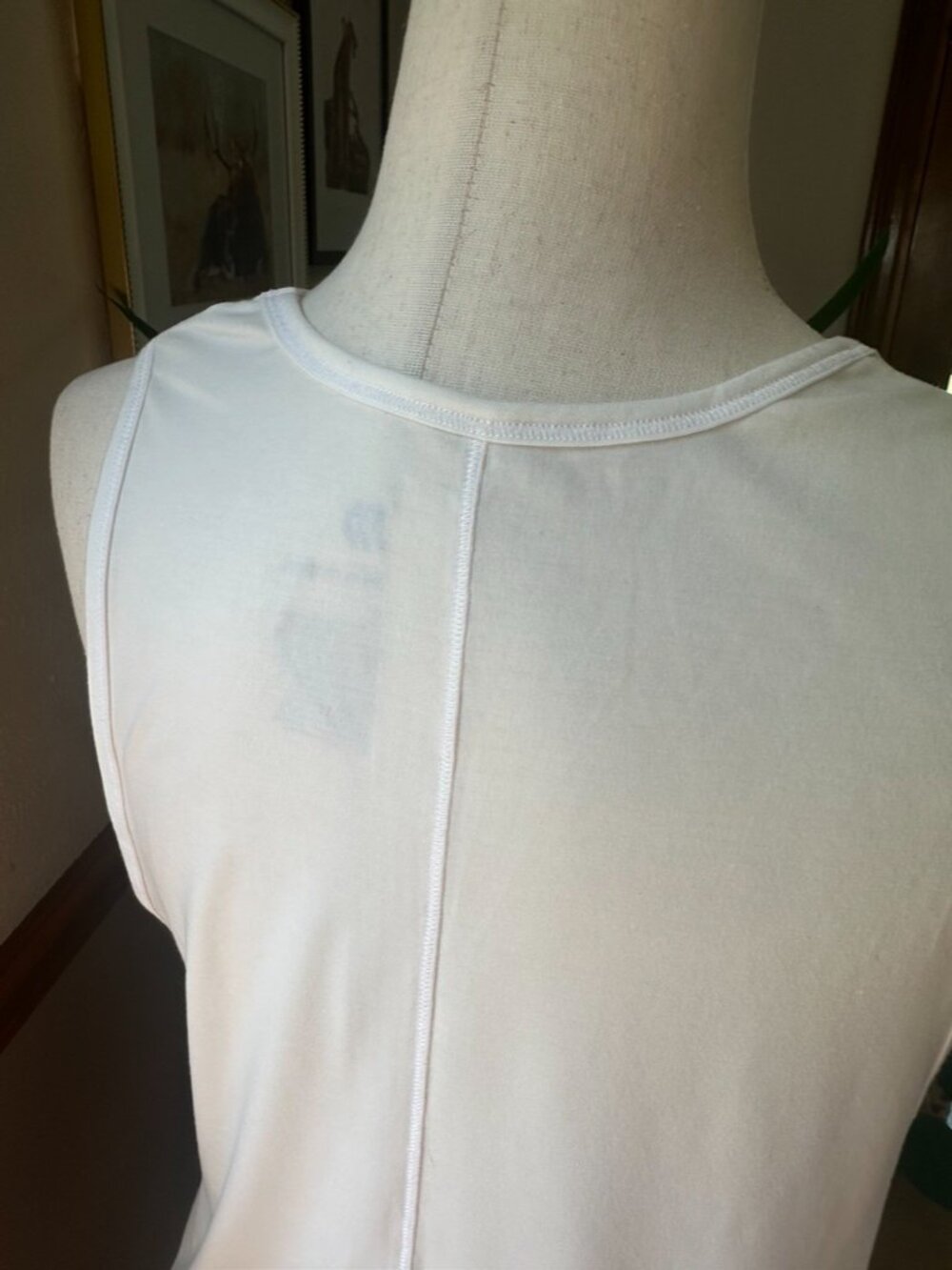 All In Motion Women's Tank, Like New, White with Mountain Graphic, Size M. - Picture 4 of 8